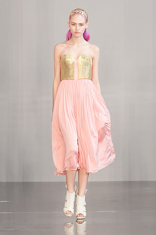 古代エジプト文化をポップにアレンジ - トップショップ ユニーク(TOPSHOP UNIQUE)、2012年春夏コレクションコピー