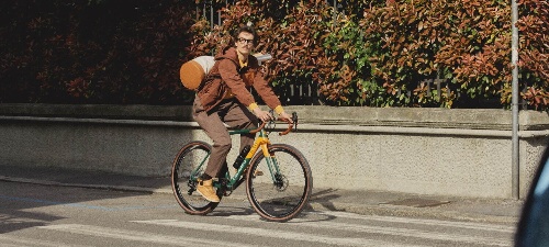 「トッズ T バイク」コルナゴ×トッズの高性能自転車、レザー胸ポケット付きウインドブレーカーもコピー 「トッズ T バイク」コルナゴ×トッズの高性能自転車、レザー胸ポケット付きウインドブレーカーもコピー