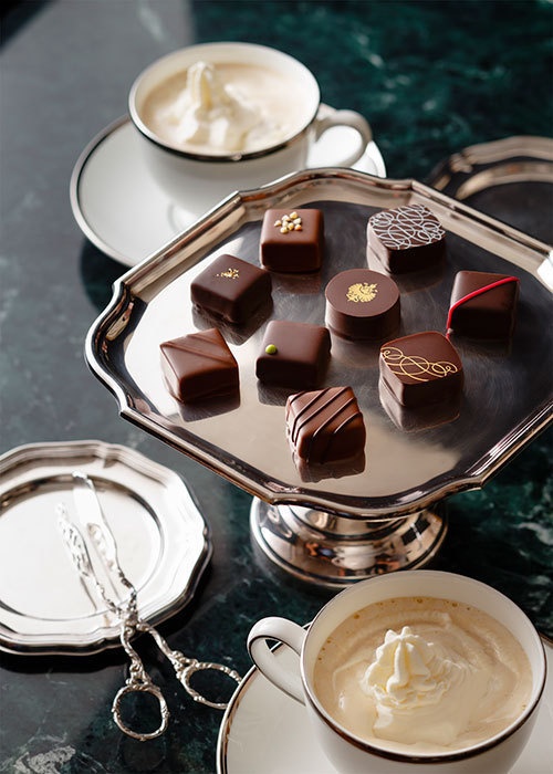 ウィーン老舗洋菓子「デメル(DEMEL)」トリュフチョコレートをリニューアルコピー
