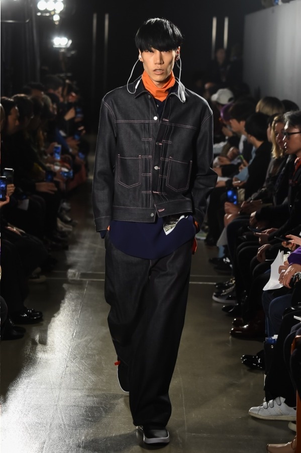 ディガウェル 2018-19年秋冬コレクション - 現在進行形の“リアリティ”は歩んできた道の上にコピー ディガウェル 2018-19年秋冬コレクション - 現在進行形の“リアリティ”は歩んできた道の上にコピー