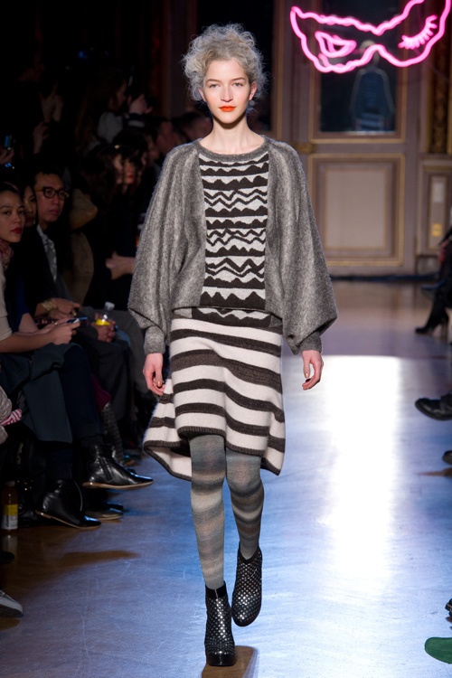 ツモリチサト(TSUMORI CHISATO)、2011-2012年秋冬コレクションコピー
