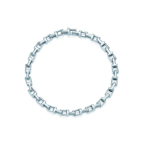 ティファニーのメンズアクセサリー - “T”を象ったリング&チェーンブレスレットなどコピー ティファニーのメンズアクセサリー - “T”を象ったリング&チェーンブレスレットなどコピー