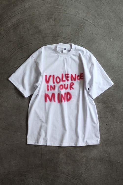 soeの新作Tシャツ＆シャツ、復刻したアートワークをスプレープリントコピー