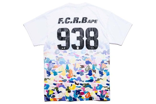 ソフ×ア ベイシング エイプ初コラボ「F.C.R.BAPE」"ベイプカモ"のフットボールウェア