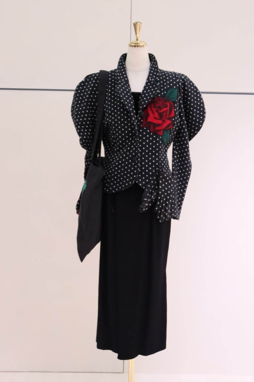 ユキ トリヰ「過去30年のファッション」をプレイバック、現代へと繋ぐ‟タイムレスな美しさ”コピー