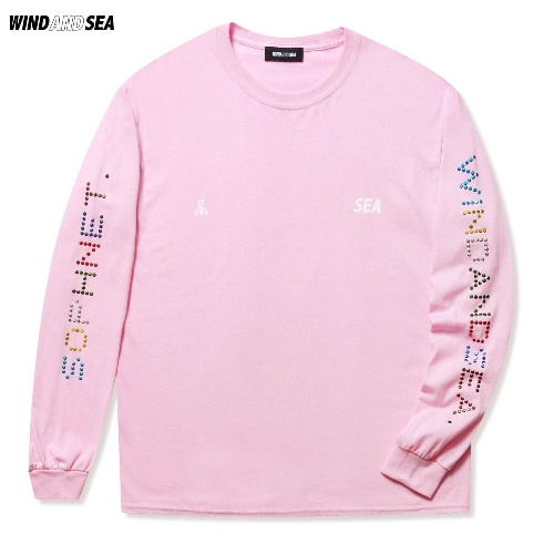 ソフネット×ウィンダンシー“ラインストーンロゴ”を配したTシャツ&ショーツ、首掛け扇風機などグッズもコピー ソフネット×ウィンダンシー“ラインストーンロゴ”を配したTシャツ&ショーツ、首掛け扇風機などグッズもコピー