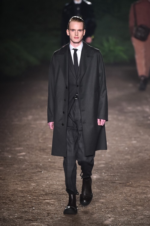 エルメネジルド ゼニア 2015年秋冬コレクション - 都会と自然のエコな連帯感コピー