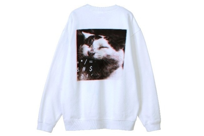 ズッカ×猫写真家・沖昌之「ZUCCATS」自由気ままな猫たちをプリントしたスウェットなど