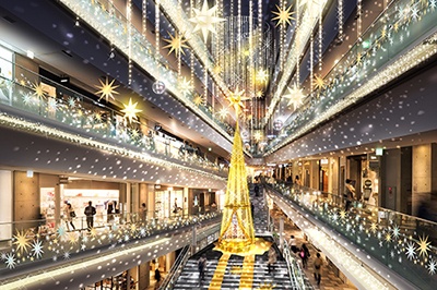 表参道ヒルズのクリスマスイルミネーション - 高さ10mのツリーと共に参加型イルミや光のショーを実施
