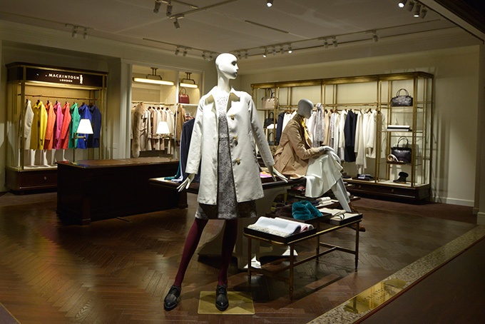 マッキントッシュ ロンドンの期間限定ストアが日本橋三越本店に - アーカイブの展示、限定商品も発売コピー