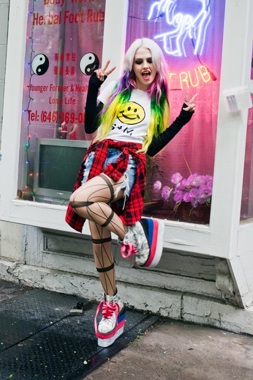 STUSSY WOMEN x MADEMe (ステューシーウィメン x メイドミー) コラボコレクションが登場！コピー