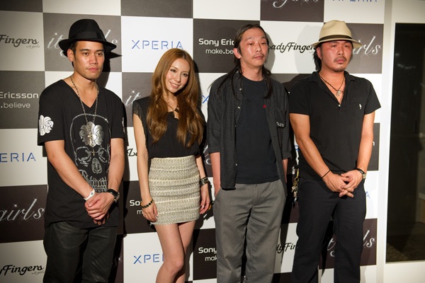 「Transform Your Xperia™ 100 Design Collection」　ロアー、プエルタ・デル・ソルなどとコラボコピー