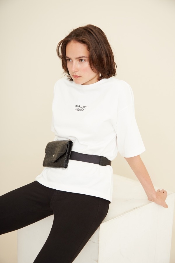 ステュディオス×ベッキー、切りっぱなし＆ビッグシルエットのパーカーやTシャツ6型コピー