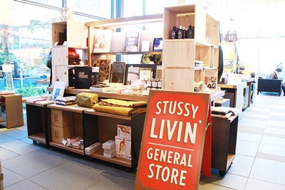 ステューシーの雑貨や良書が並ぶ「BOOKS&STORE」第2弾が代官山蔦屋書店で開催