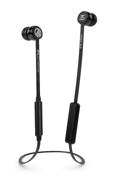ステューシー、スウェーデンのオーディオブランドSudioとのコラボレーションイヤホン発売コピー