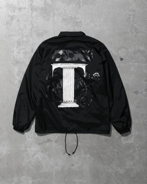 コム デ ギャルソンのCDG&ステューシー新作、ロゴ入り白黒Tシャツやコーチジャケットコピー コム デ ギャルソンのCDG&ステューシー新作、ロゴ入り白黒Tシャツやコーチジャケットコピー