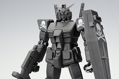 マスターマインド仕様の最高級ガンプラとウェア登場