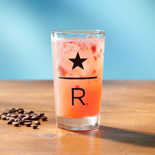 スターバックス、透明なコーヒー×果実の新感覚ドリンク「コーヒーエイド」リザーブ ストア/バー限定でコピー スターバックス、透明なコーヒー×果実の新感覚ドリンク「コーヒーエイド」リザーブ ストア/バー限定でコピー