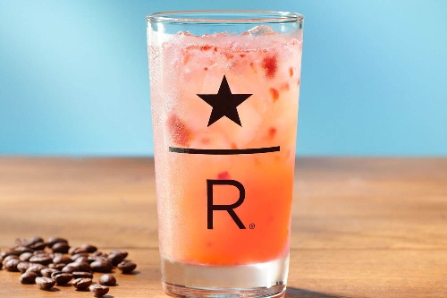 スターバックス、透明なコーヒー×果実の新感覚ドリンク「コーヒーエイド」リザーブ ストア/バー限定で