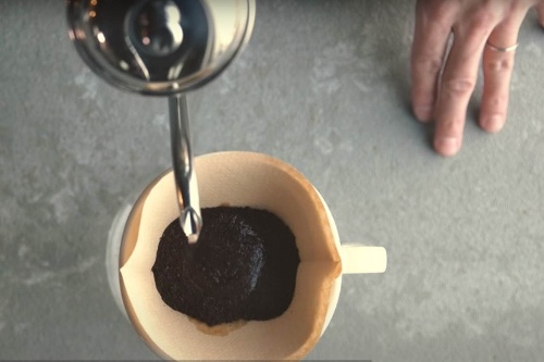 <美味しいコーヒーのいれ方>簡単ハンドドリップ&コーヒープレスを使った方法をスターバックスが提案コピー <美味しいコーヒーのいれ方>簡単ハンドドリップ&コーヒープレスを使った方法をスターバックスが提案コピー