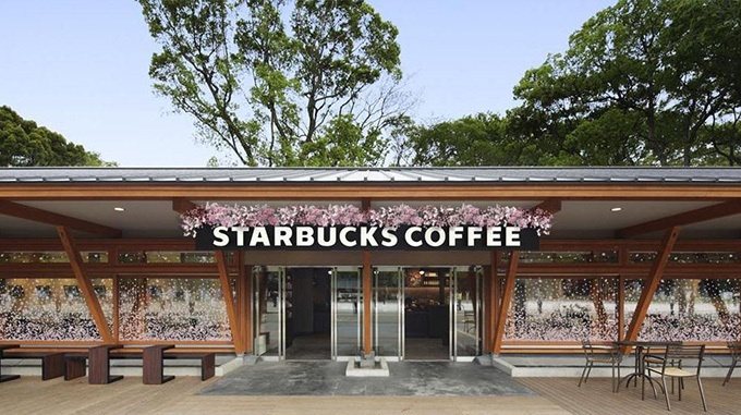 満開の桜の中でコーヒーを！東京・大阪のスターバックス2店舗が春限定の装飾にコピー
