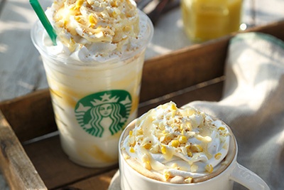 スターバックスよりレモンが香るクリーミー バニラ フラペチーノ＆ラテ - 春限定