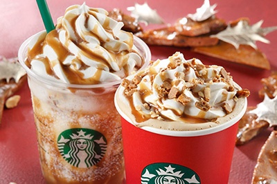 スターバックスから新作ドリンク「クランチー キャラメル トフィー ラテ＆フラペチーノ」限定発売