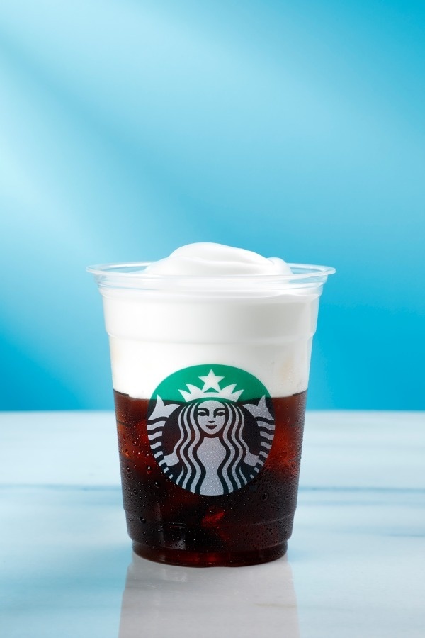 スタバ「コールドブリュー コーヒー」にアップル シトラスとムース フォーム ヘーゼルナッツが仲間入りコピー