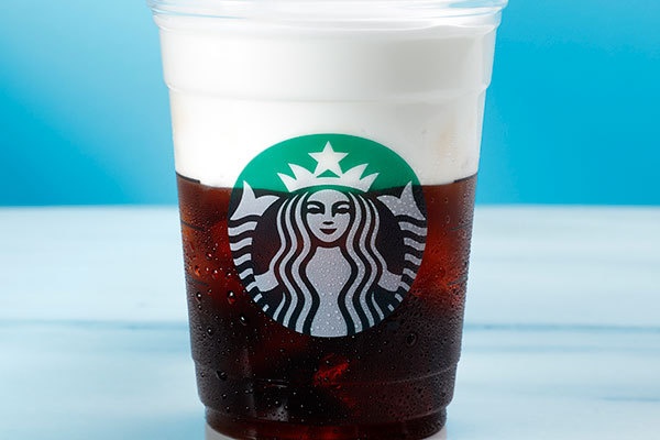 スタバ「コールドブリュー コーヒー」にアップル シトラスとムース フォーム ヘーゼルナッツが仲間入り