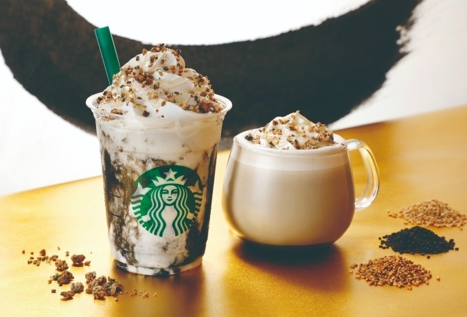 スターバックスの新作は“ゴマ尽くし”！フラペチーノ＆ホットラテ限定発売