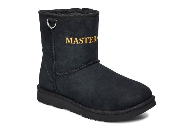 マスターマインド ワールド×UGGのメンズブーツ - 正面にブランドロゴ、背面にスカル＆ボーンズコピー
