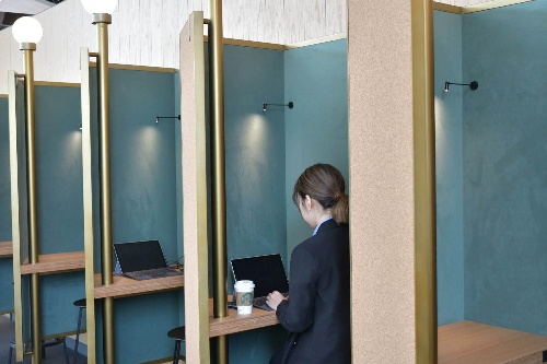 スターバックス、JR山手線新駅「高輪ゲートウェイ駅」に一人使いやビジネス利用に特化した新店舗コピー スターバックス、JR山手線新駅「高輪ゲートウェイ駅」に一人使いやビジネス利用に特化した新店舗コピー