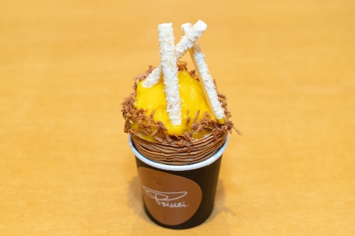 スタバ手掛ける「プリンチ」夏の新デザート、「ヴェンキ」のジェラートを合わせた“パン”スイーツ