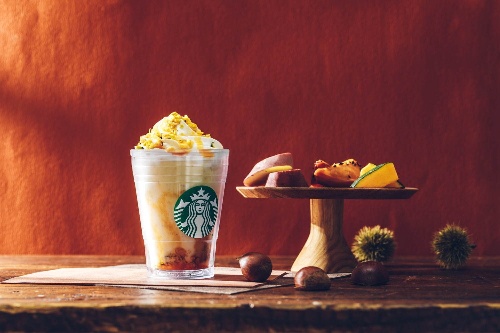 スターバックス「オータム スイート ポテト フラペチーノ」さつまいも・栗・かぼちゃチップをミックスコピー