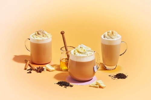 スタバの新作「アール グレイ ハニー ホイップ フラペチーノ&ラテ」華やかアールグレイ×はちみつコピー スタバの新作「アール グレイ ハニー ホイップ フラペチーノ&ラテ」華やかアールグレイ×はちみつコピー