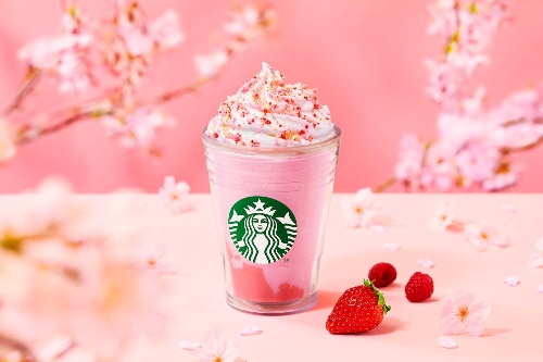 スタバ「さくら咲いた ベリー フラペチーノ」ストロベリー感UP！さくらの花イメージの新フラペチーノ