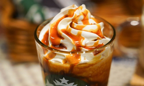 スタバの新作ドリンク「ほうじ茶 meets キャラメル クリーム フラペチーノ/ティーラテ」コピー スタバの新作ドリンク「ほうじ茶 meets キャラメル クリーム フラペチーノ/ティーラテ」コピー
