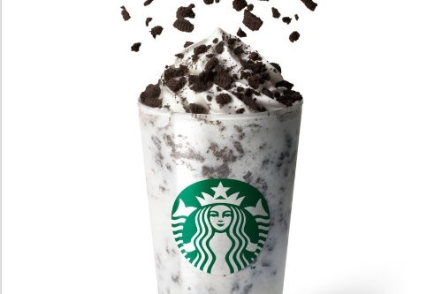 スターバックス×「ピーナッツ」第2弾、“スヌーピーの好物”表現したクッキー入りフラペチーノなど