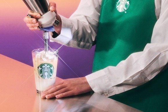 「スターバックス コーラ フラペチーノ」レトロアメリカンな新作ドリンク、ミルクコーヒーもコピー 「スターバックス コーラ フラペチーノ」レトロアメリカンな新作ドリンク、ミルクコーヒーもコピー