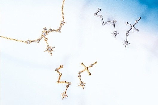 スタージュエリー“夏の星座”が輝く新作、白鳥座やカシオペア座をダイヤモンド×18金で表現