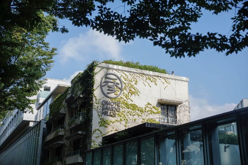 表参道ヒルズのリニューアル、日本本格初上陸のヴァレンティノ ビューティなど全16店舗コピー 表参道ヒルズのリニューアル、日本本格初上陸のヴァレンティノ ビューティなど全16店舗コピー