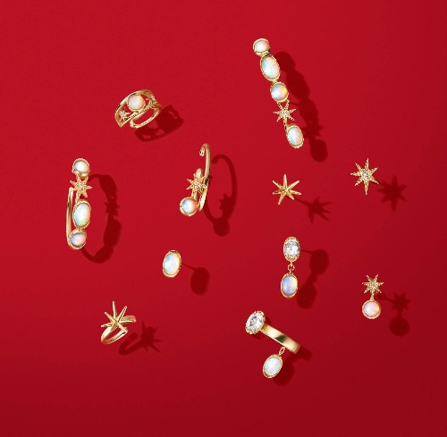 スタージュエリー22年クリスマス、幸せに導く“七角星”モチーフのネックレス&雪の世界を表現したピアスコピー スタージュエリー22年クリスマス、幸せに導く“七角星”モチーフのネックレス&雪の世界を表現したピアスコピー