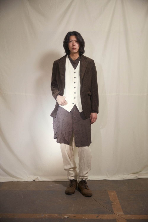 スズキタカユキ 2019年秋冬コレクション - 乾いた砂の大地から生まれるものコピー スズキタカユキ 2019年秋冬コレクション - 乾いた砂の大地から生まれるものコピー