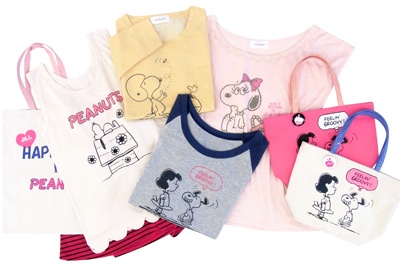 ジル by ジルスチュアートとスヌーピーがコラボ、ガーリーなTシャツやトート、ルームウェアなど