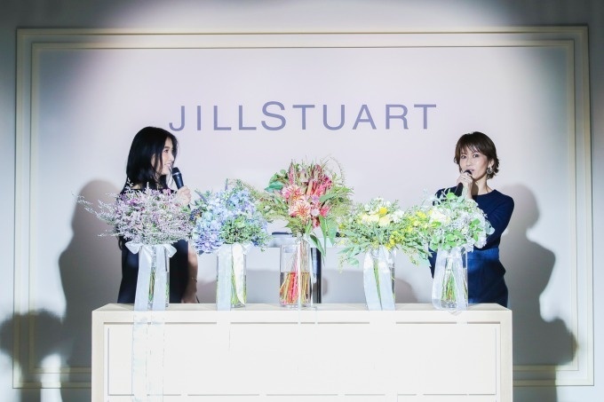 「ジルスチュアート ホワイト」新ウェディングラインが18年冬デビュー、白だけで創る聡明な花嫁の姿コピー 「ジルスチュアート ホワイト」新ウェディングラインが18年冬デビュー、白だけで創る聡明な花嫁の姿コピー