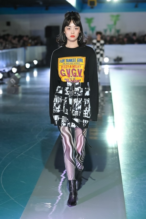 「G.V.G.V×ヒステリックグラマー」コラボ、女性柄のレースアップMA-1や市松柄ドレスコピー 「G.V.G.V×ヒステリックグラマー」コラボ、女性柄のレースアップMA-1や市松柄ドレスコピー