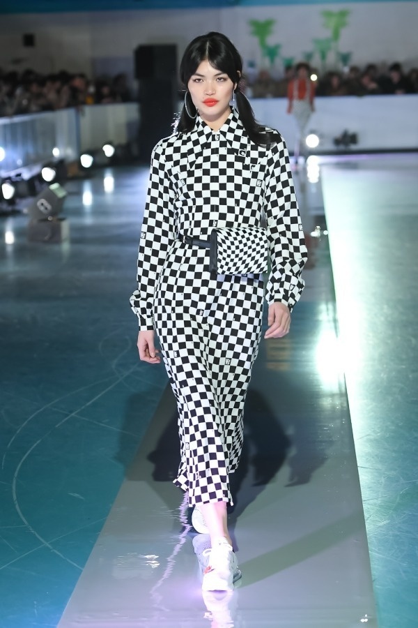 「G.V.G.V×ヒステリックグラマー」コラボ、女性柄のレースアップMA-1や市松柄ドレスコピー 「G.V.G.V×ヒステリックグラマー」コラボ、女性柄のレースアップMA-1や市松柄ドレスコピー