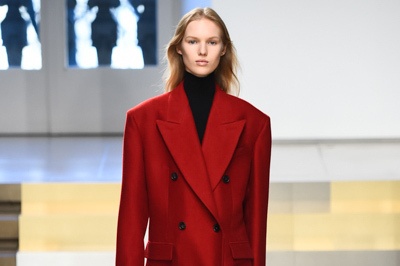ジル・サンダー 2017-18年秋冬コレクション - 陰に添えたフェミニニティこそ真のメッセージ