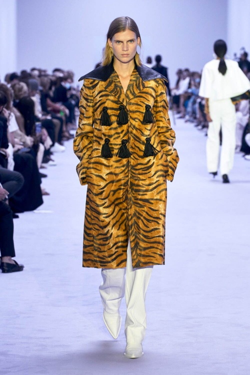 ジル サンダー 2022年春夏ウィメンズコレクション - 緊張感と心地よさを内包コピー ジル サンダー 2022年春夏ウィメンズコレクション - 緊張感と心地よさを内包コピー
