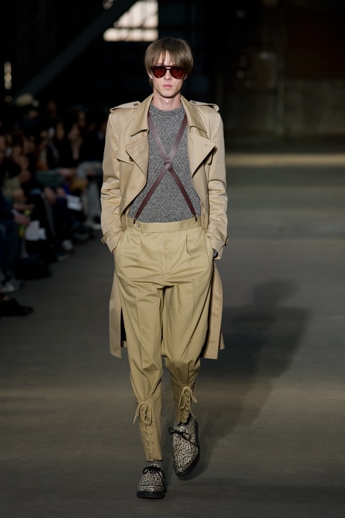 ジョン ローレンス サリバン(JOHN LAWRENCE SULLIVAN)、2010-2011年秋冬コレクションコピー